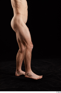 Tomas Salek 1 flexing leg nude side view 0002.jpg